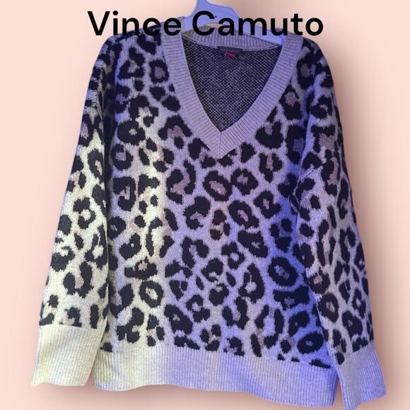 Like New Vince Camuto Fluffy V Neck Sweater - leopard print - Small - Picture 5 of 8